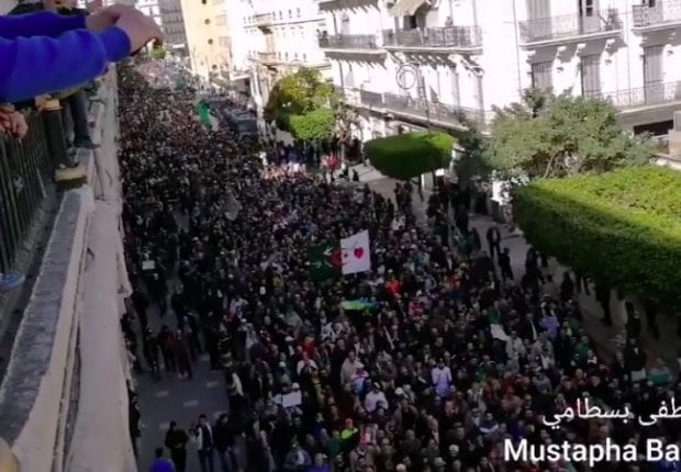 55e vendredi : Impressionnante marée humaine à Alger