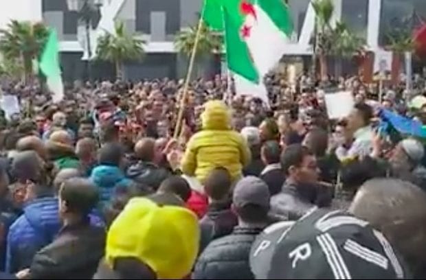 Importante mobilisation des sétifiens au 55e vendredi