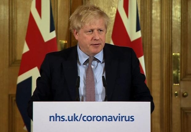 Le Premier ministre britannique Boris Johnson, atteint du Covid-19, transféré en soins intensifs