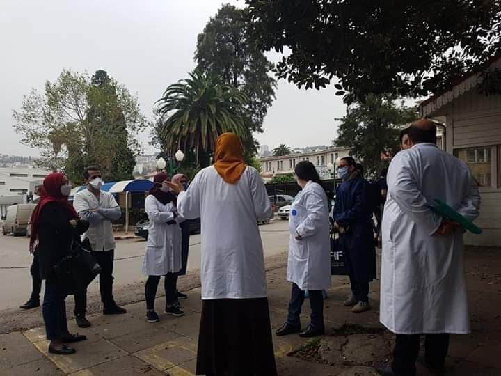 Coronavirus Algérie : Les médecins de l’hôpital Mustapha Bacha en colère