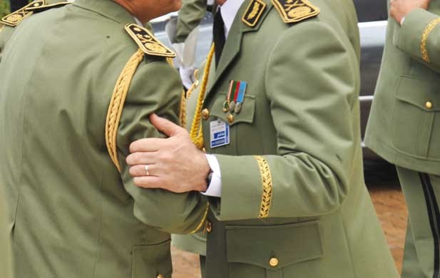 Le général Wassini Bouazza limogé