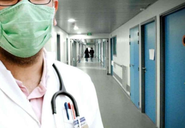 Coronavirus Algérie : plus d’une centaine de personnels soignants placés en quarantaine à Annaba