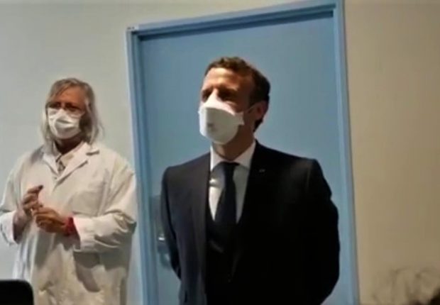 Macron rend visite à Didier Raoult et tombe sur une algérienne (Vidéo)