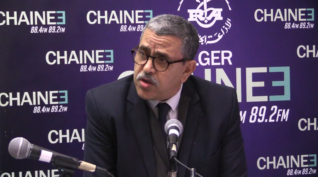 Djerad préside une réunion du gouvernement en visioconférence