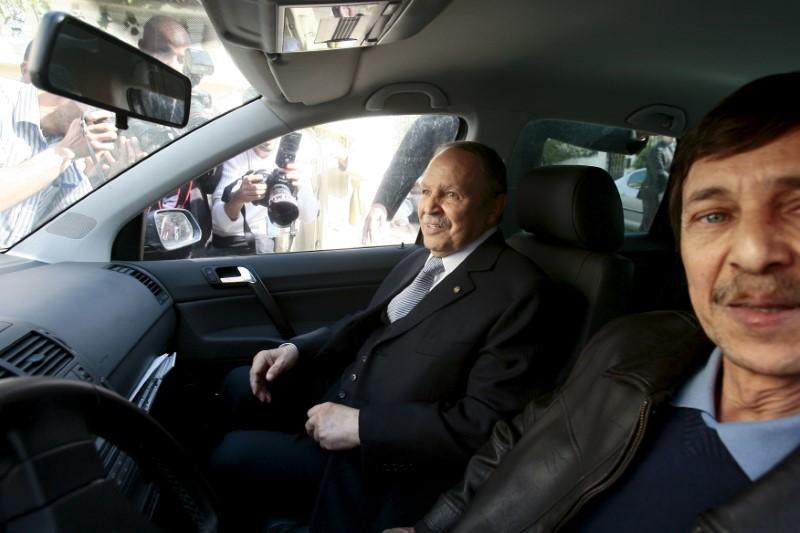 Soufiane Djilali charge Bouteflika