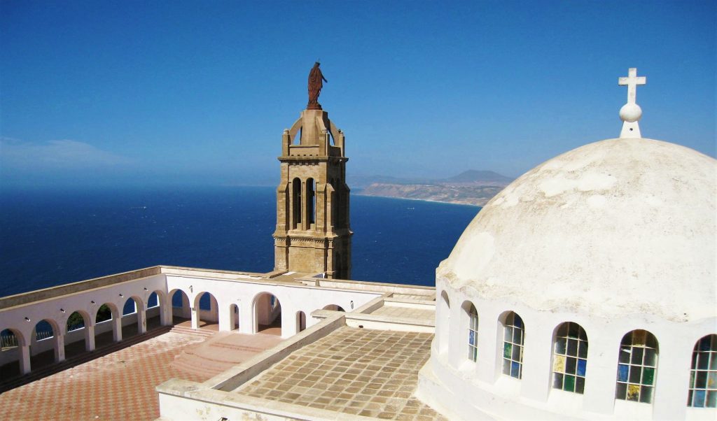 Tentative de vol de la statue de l&rsquo;église Santa Cruz d&rsquo;Oran !