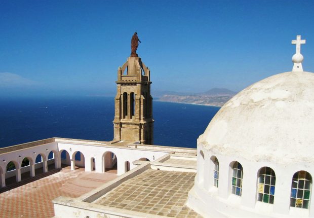 Tentative de vol de la statue de l&rsquo;église Santa Cruz d&rsquo;Oran !