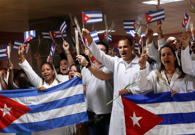 Voila combien coûtent les médecins spécialistes cubains à l&rsquo;Algérie