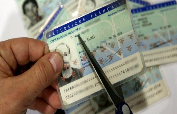 France : Un réseau de trafic de papiers dirigé par des Algériens démantelé