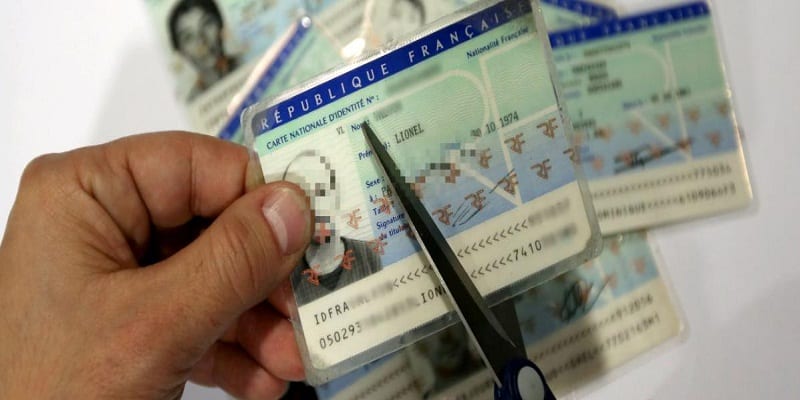 France : Un réseau de trafic de papiers dirigé par des Algériens démantelé