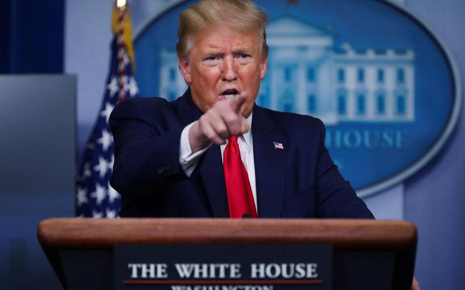 USA : Trump décide de geler les « Green Cards »