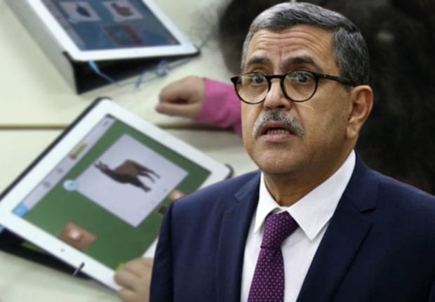 Djerrad : « le gouvernement compte généraliser l’usage des tablettes dans les écoles »