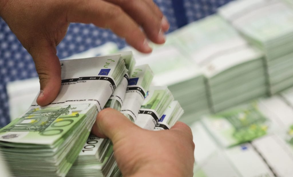 Transfert illégal d’argent : 13 algériens arrêtés en France