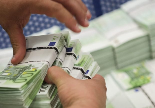 Transfert illégal d’argent : 13 algériens arrêtés en France