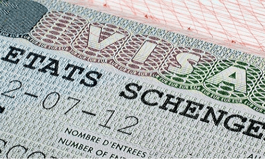 Titres de séjour, visas expirés … : les précisions du consulat de France