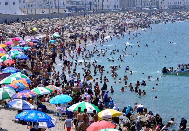 Des plages du littoral Est très fréquentées malgré les restrictions