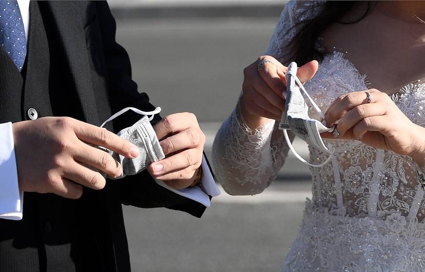 Pr Riad Mahyaoui : « Les mariages ont fait grimper le bilan du coronavirus de 25 % »