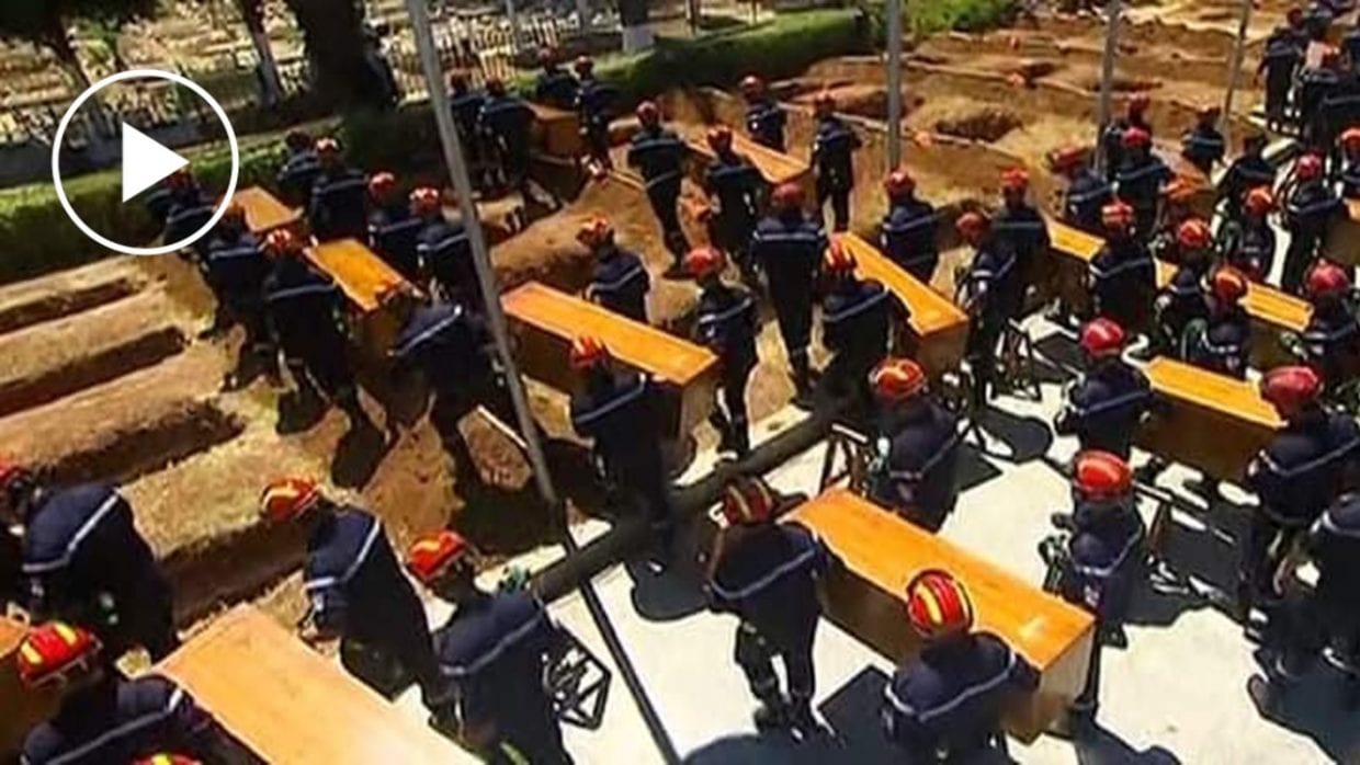 Moment de l’enterrement des restes des 24 résistants à El-Alia (vidéo)