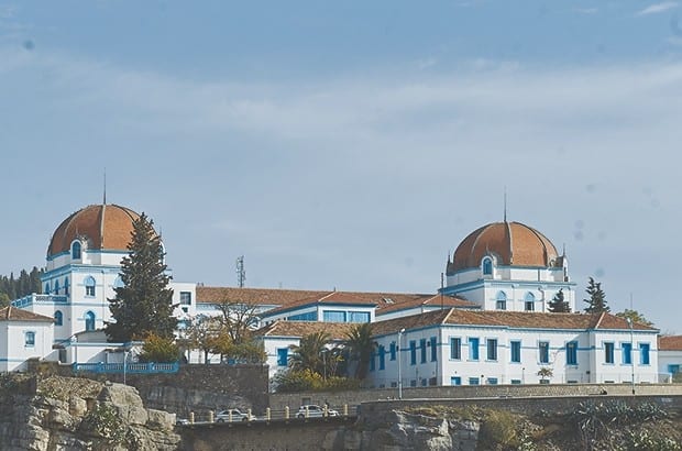 Constantine : Le CHU Ibn-Badiss secoué par l’agression d’un médecin