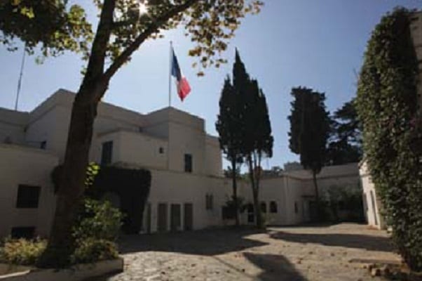 Le Consulat de France à Alger annonce une nouvelle catégorie d’Algériens autorisés à entrer en France