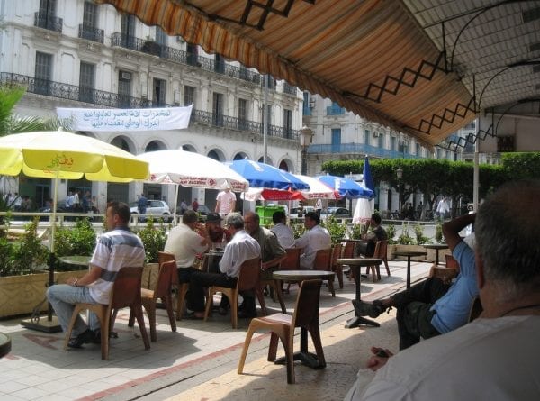 Réouverture des cafés, des restaurants et des hôtels : Voici les modalités exigées 