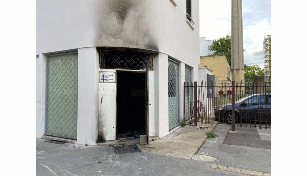 France : Un lieu de culte musulman entièrement ravagé par les flammes à Lyon