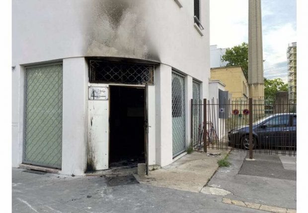 France : Un lieu de culte musulman entièrement ravagé par les flammes à Lyon