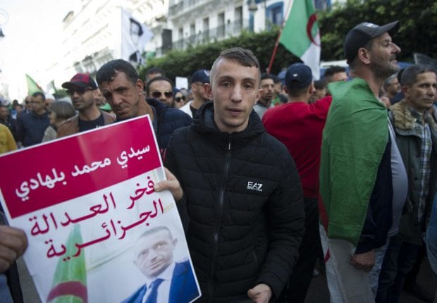 Le poète du Hirak Mohamed Tadjadit de nouveau arrêté