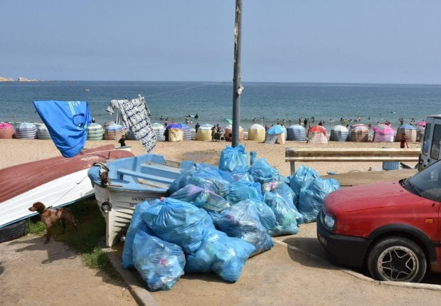 Réouverture des plages : La wilaya d&rsquo;Alger dévoile les quantités de déchets collectés au niveau des plages