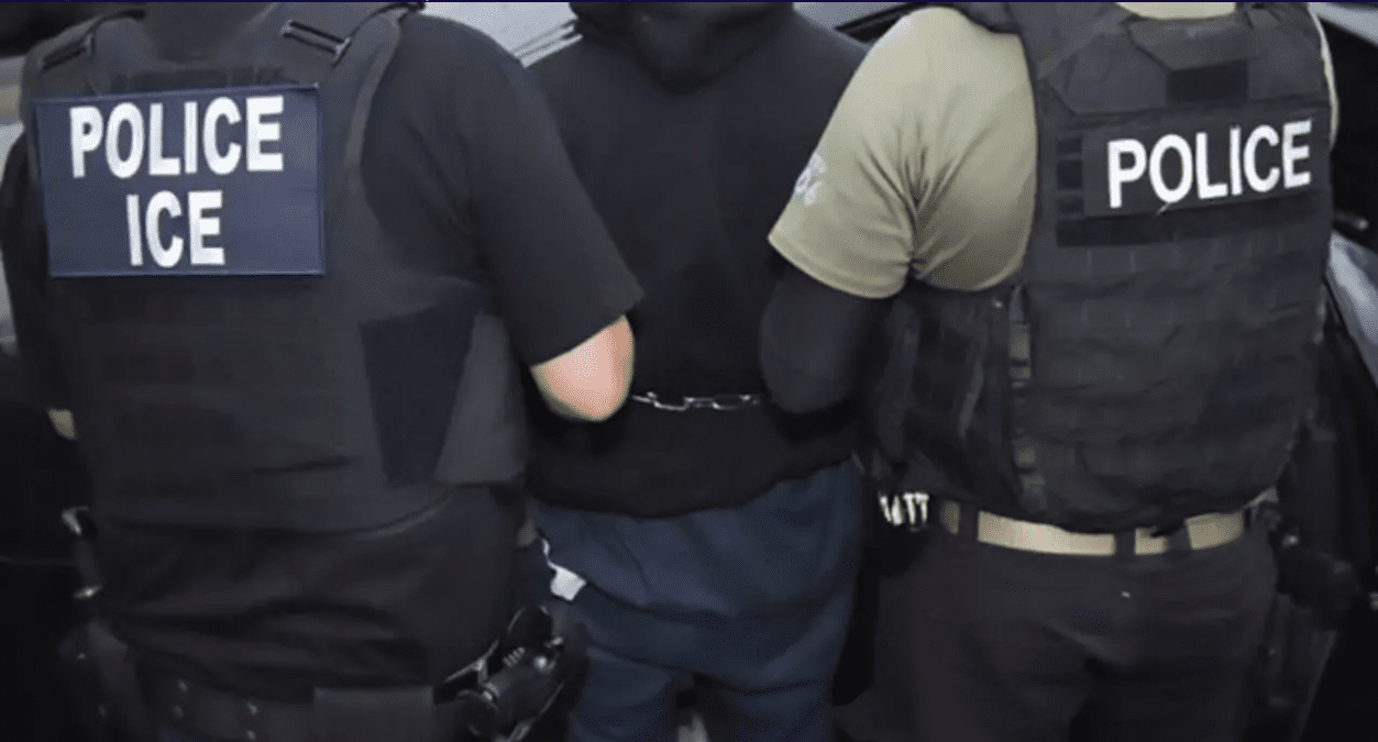 France : L’arrestation de sans-papiers Algériens suscite une vague de colère