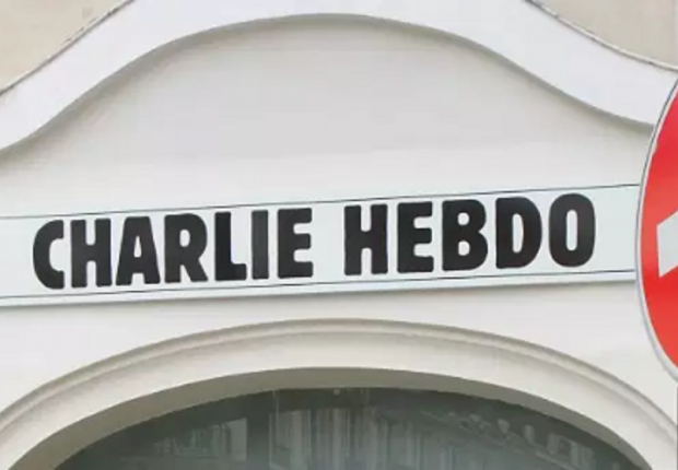 À la veille de son procès, Charlie Hebdo republie les caricatures du Prophète
