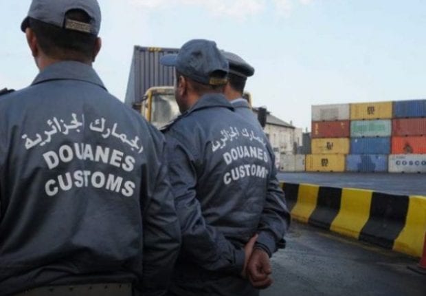 Batna : Trois douaniers sous mandat de dépôt pour escroquerie