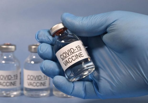 Coronavirus : Arrestation d&rsquo;un Indien pour fabrication de faux vaccins anti-covid