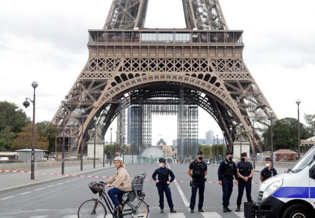 France : Évacuation de la Tour Eiffel suite à une alerte à la bombe