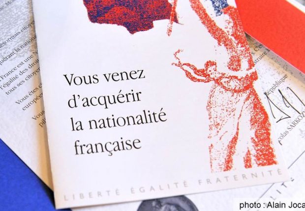 France : Le gouvernement prévoit d’accélérer la naturalisation des étrangers