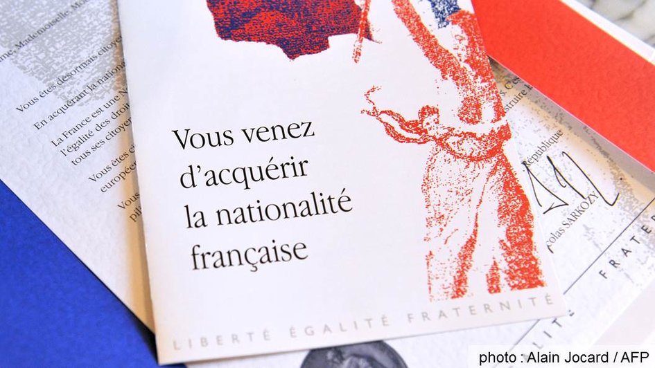 France : Le gouvernement prévoit d’accélérer la naturalisation des étrangers