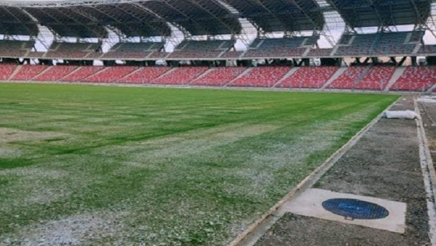 Pelouse du nouveau stade d’Oran : La FAF défend la société en charge des travaux