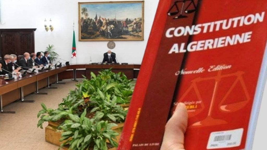 Révision de la constitution : Le conseil des ministres approuve le projet