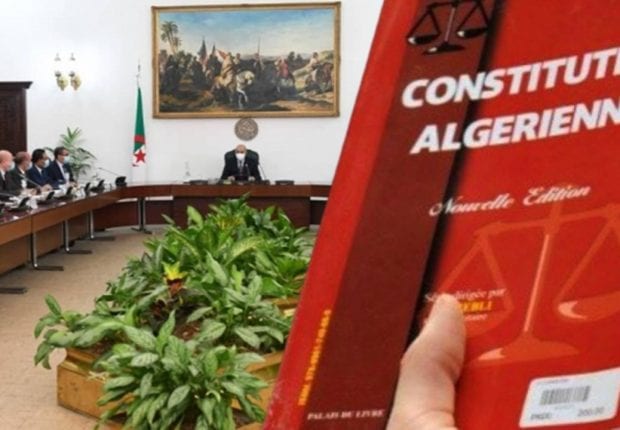 Révision de la constitution :  Le conseil des ministres approuve le projet