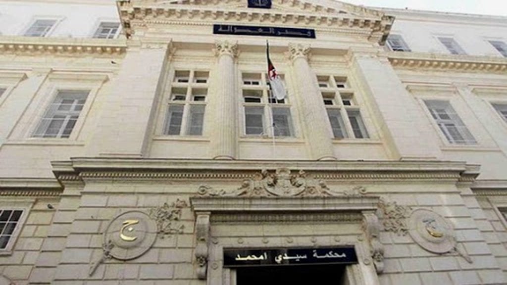 Alger : Il risque de la prison pour avoir filmé dans un commissariat