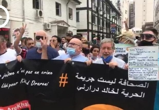 Nouveau rassemblement de soutien au journaliste Khaled Drareni à Alger (vidéo)