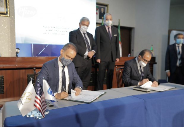 Le Ministère de l’Enseignement Supérieur et les Laboratoires Pfizer signent une convention de partenariat