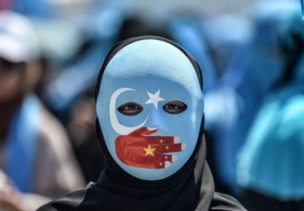 Soutien au peuple Ouïghour : Des carrés bleus et un Hashtag « FreeUyghurs » inondent les réseaux sociaux