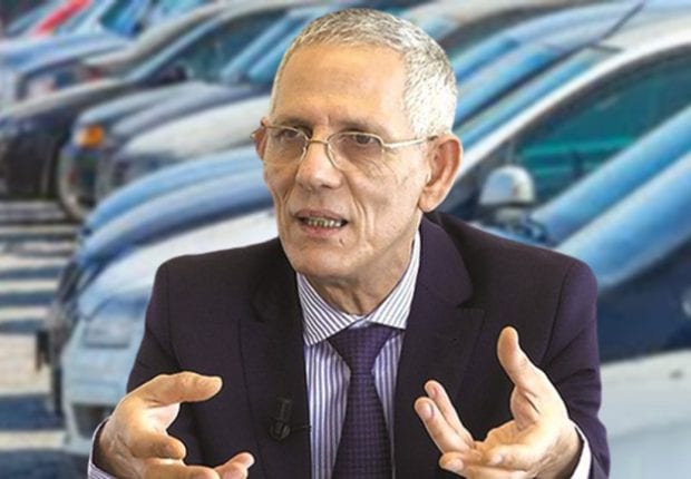 Le gouvernement « gèle » l’importation des voitures de moins de 3 ans