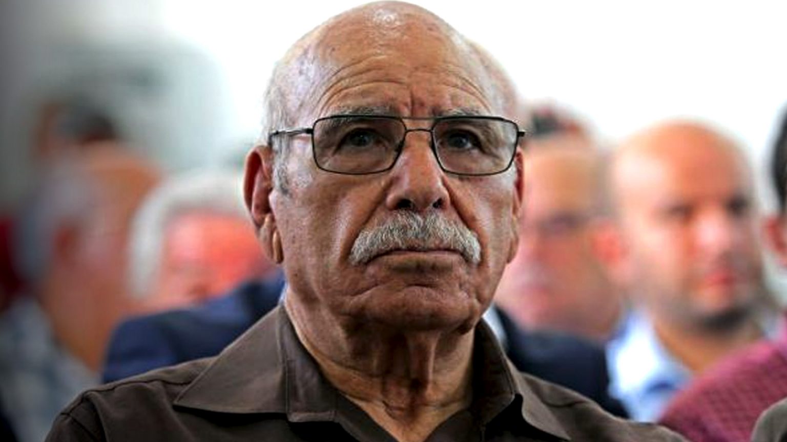 Abdelhafid Allahoum visite le moudjahid Lakhdar Bouragaa 