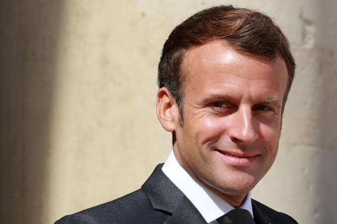 Macron justifie les caricatures de Charlie Hebdo