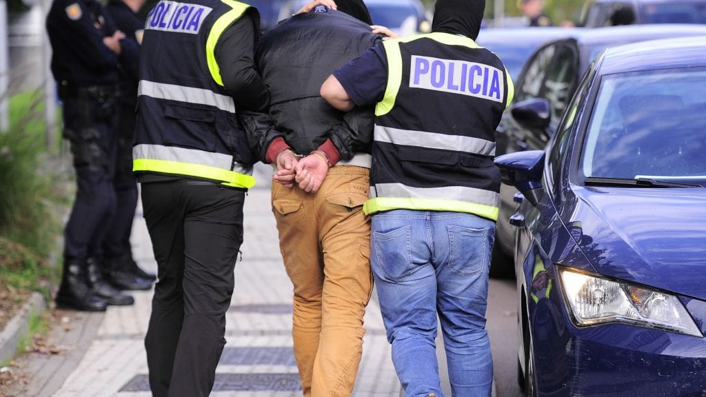 Espagne : Quatre Algériens arrêtés pour avoir agressé leur voisin à l’arme blanche