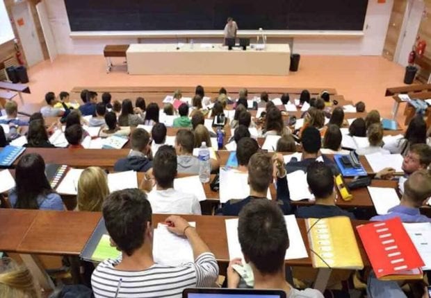 France : Les Algériens et les Marocains en tête du classement des étudiants étrangers