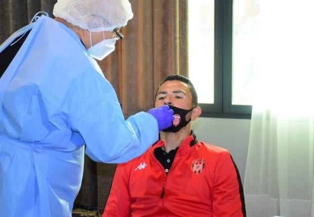 Antar Yahia testé positif au Coronavirus