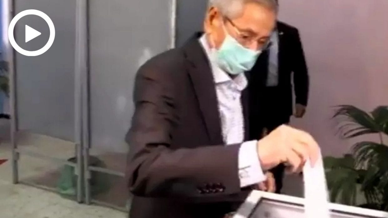 Référendum Constitutionnel : Bensalah effectue son devoir électoral (vidéo)